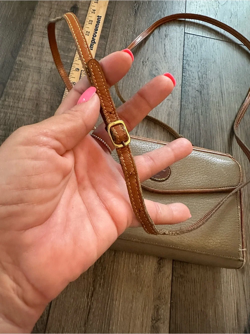 Dooney & Bourke good some